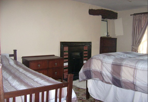 Scales farm Cottage bedroom 1